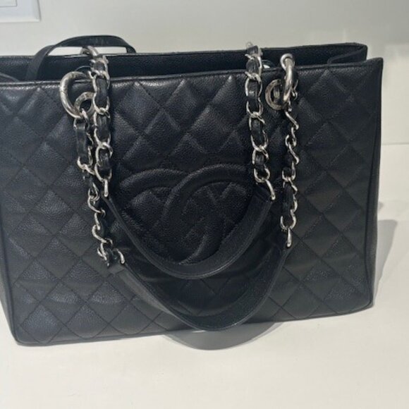Chanel Tote - Picture 9 of 9